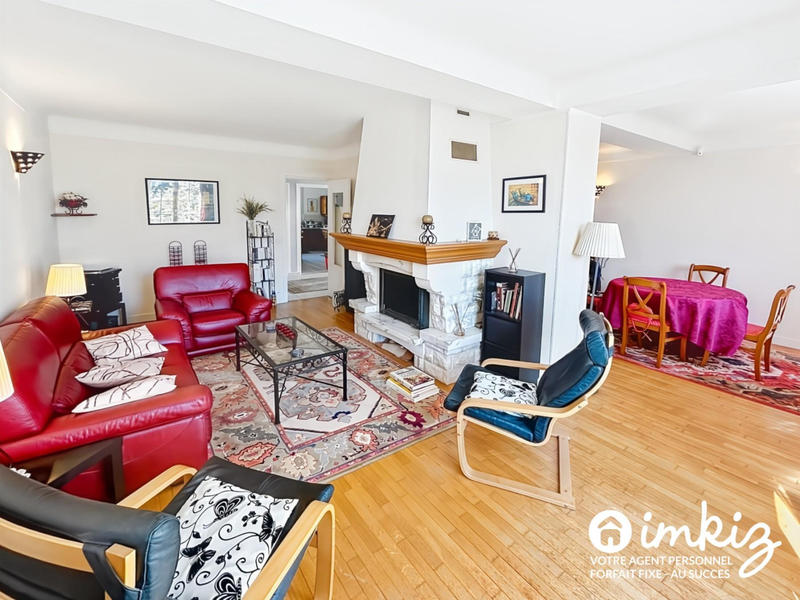 Maison - 231 m² - 7 pièces