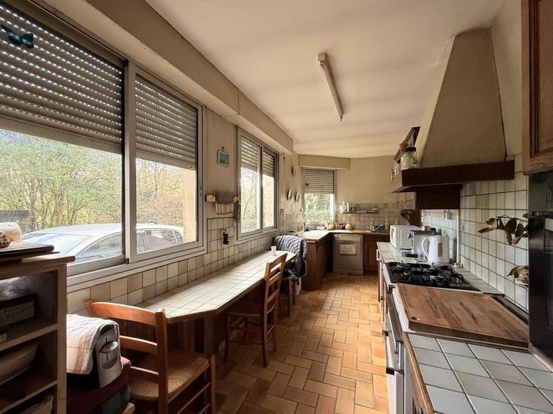 Maison - 471 m² - 14 pièces