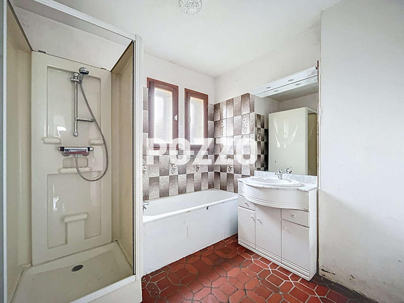 Maison - 102 m² - 4 pièces