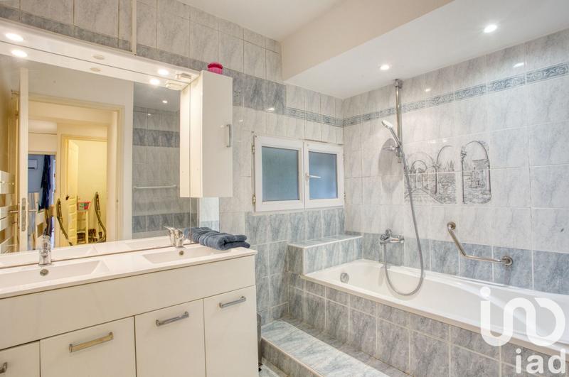 Appartement - 77 m² - 4 pièces