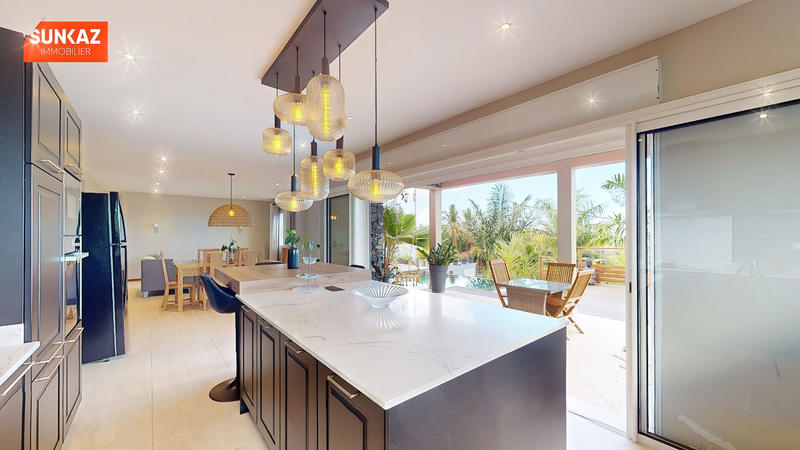 Maison - 178 m² - 6 pièces