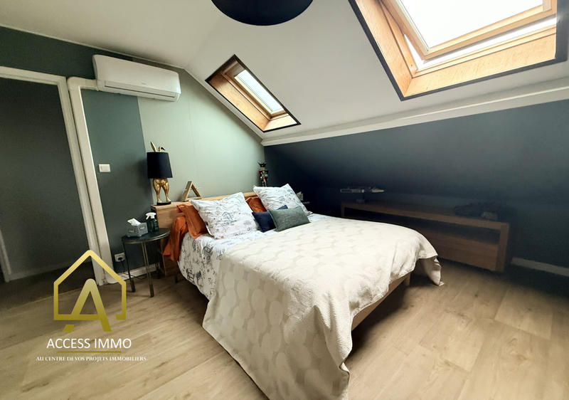 Maison - 144 m² - 8 pièces