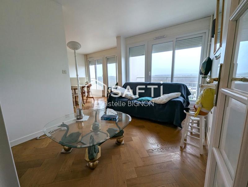 Appartement - 82 m² - 4 pièces