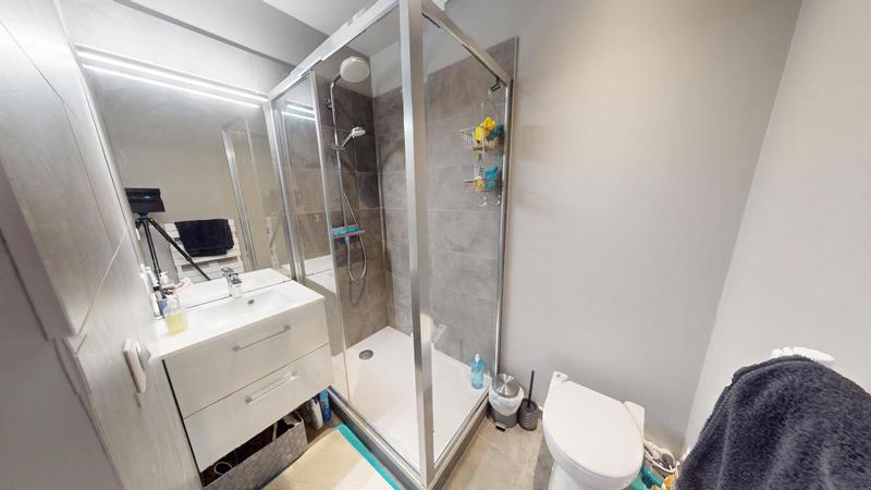 Appartement - 85 m² - 3 pièces