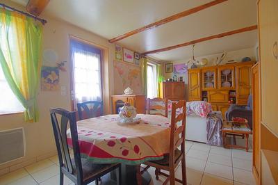 Maison - 320 m² - 4 pièces