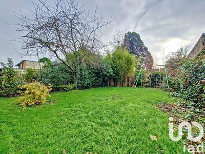 Appartement - 136 m² - 6 pièces