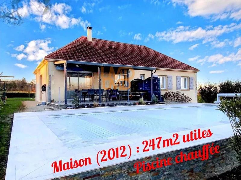 Maison - 247 m² - 5 pièces