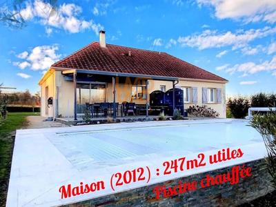 Maison - 247 m² - 5 pièces