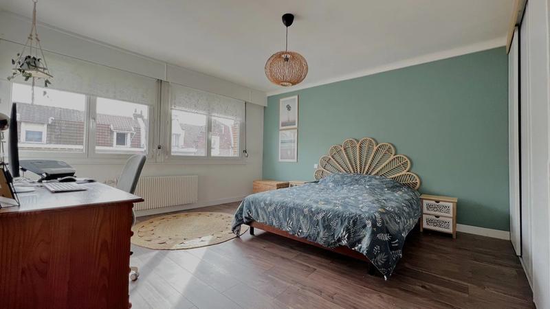 Maison - 121 m² - 5 pièces