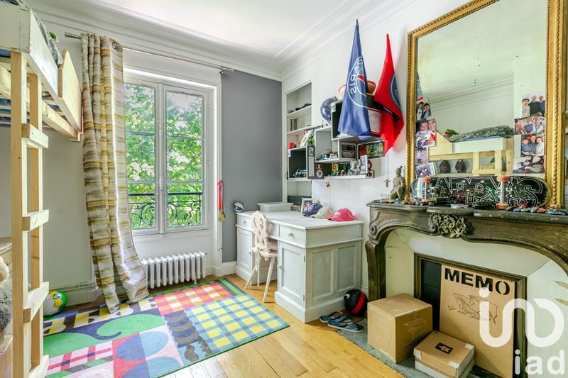 Appartement - 151 m² - 6 pièces