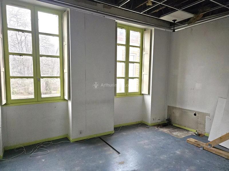 Maison - 300 m² - 10 pièces