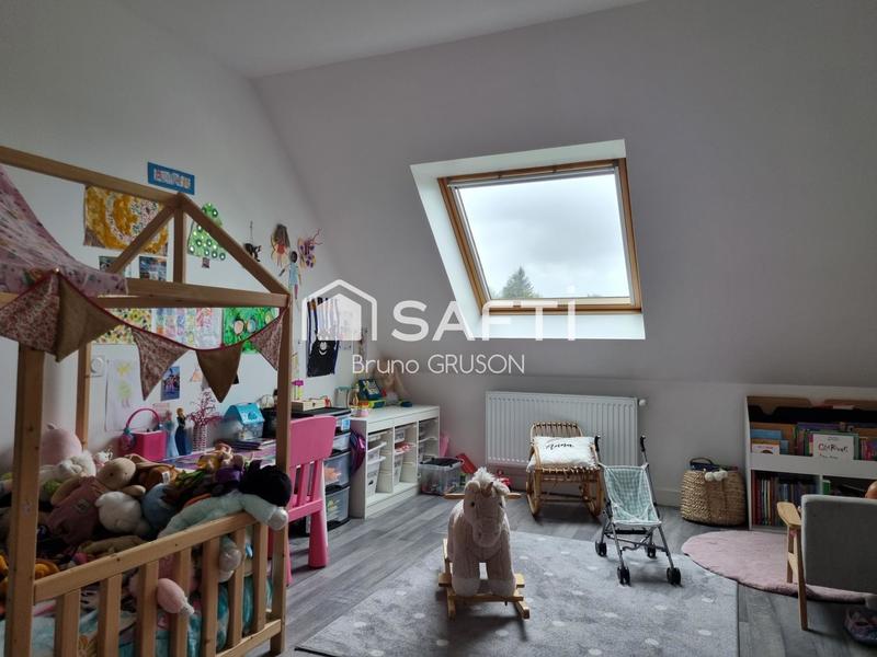 Maison - 99 m² - 6 pièces