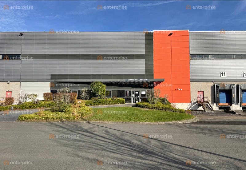 Entrepôt - 18 987 m²