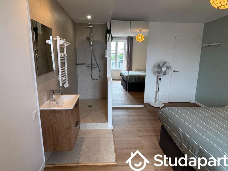 Chambre - 12 m² - 1 pièce