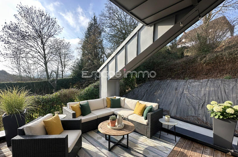 Maison - 200 m² - 6 pièces