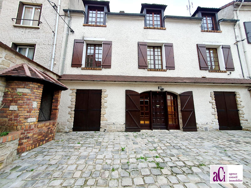 Maison - 197 m² - 10 pièces