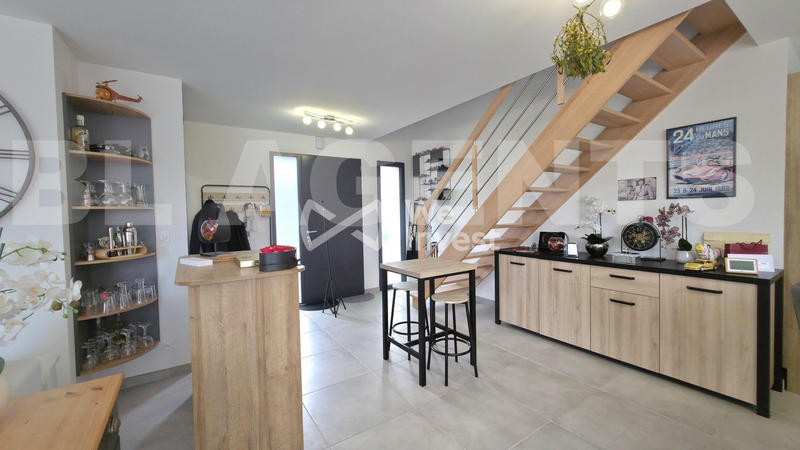 Villa - 144 m² - 7 pièces