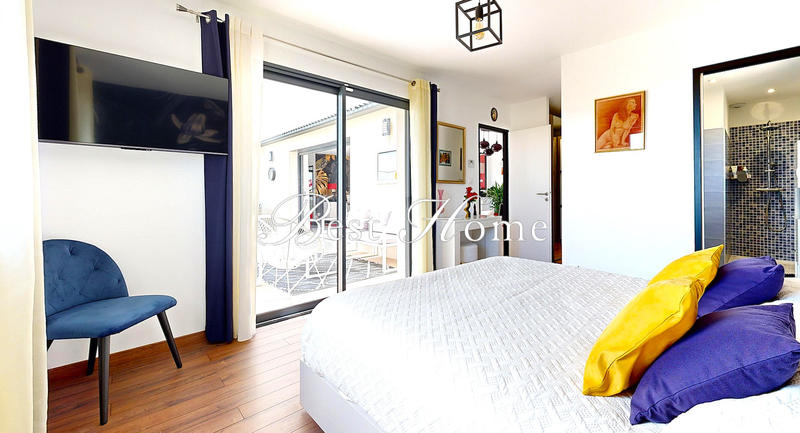 Maison - 140 m² - 6 pièces