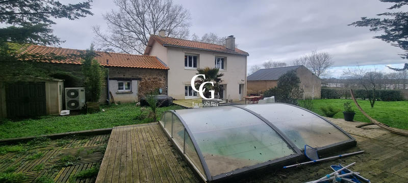 Maison - 130 m² - 6 pièces