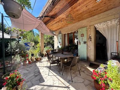 Pavillon - 202 m² - 9 pièces