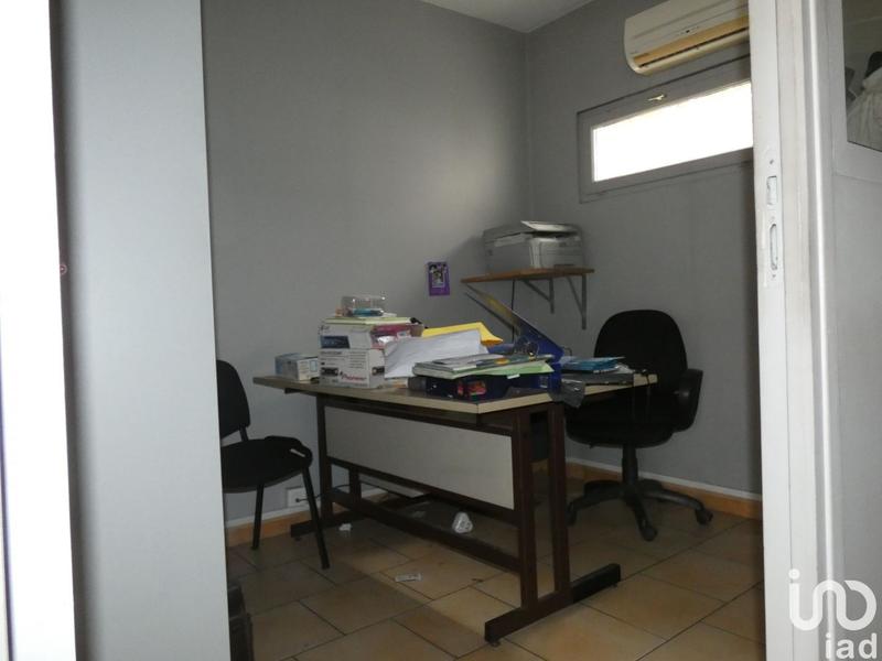 Local commercial - 684 m²