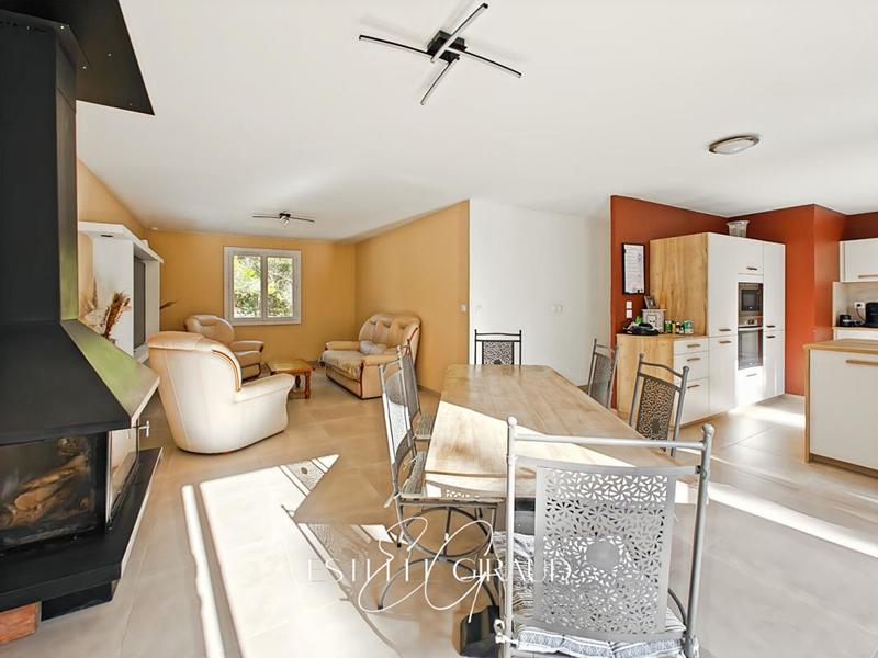 Villa - 98 m² - 5 pièces