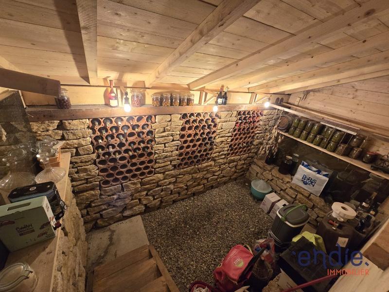 Maison - 210 m² - 7 pièces