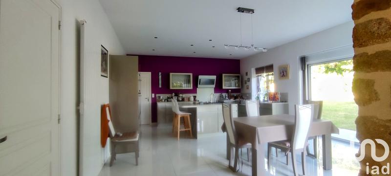 Maison - 288 m² - 8 pièces