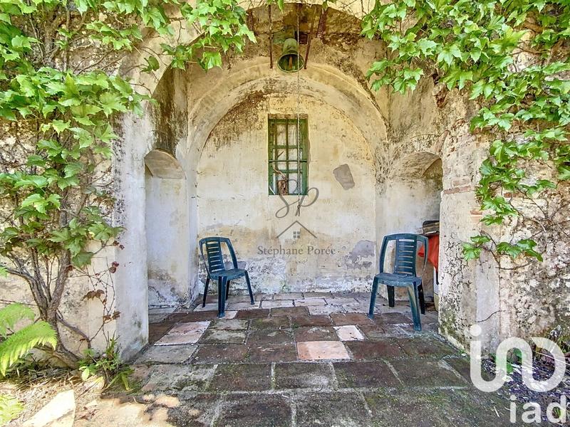 Maison - 415 m² - 15 pièces