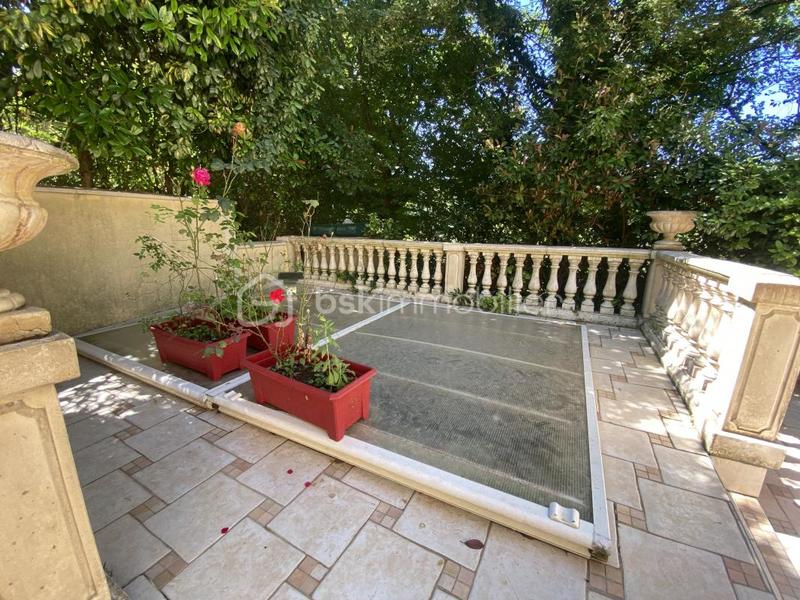 Maison traditionnelle - 180 m² - 5 pièces