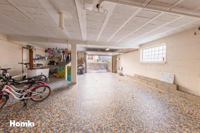 Maison - 200 m² - 6 pièces