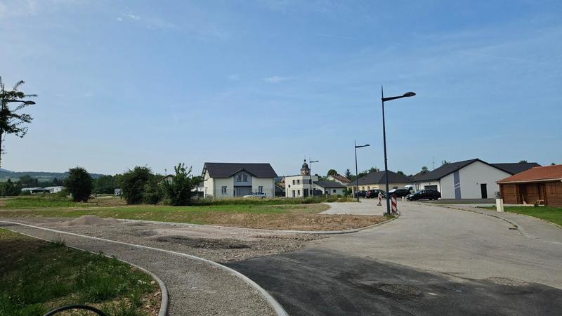 Terrain constructible - 1 445 m²