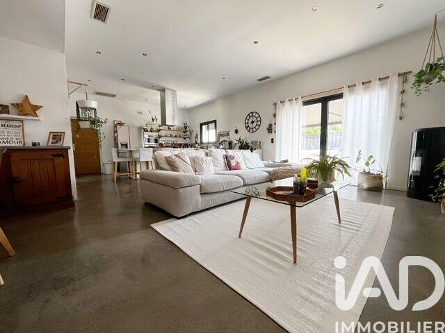 Maison - 157 m² - 6 pièces