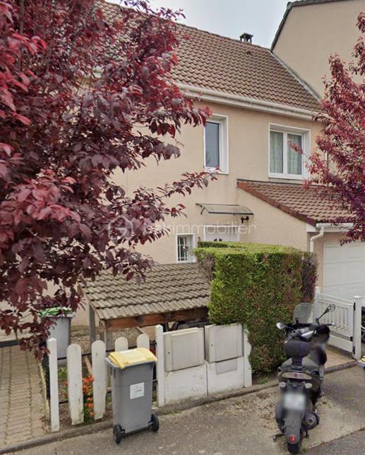 Maison - 95 m² - 5 pièces