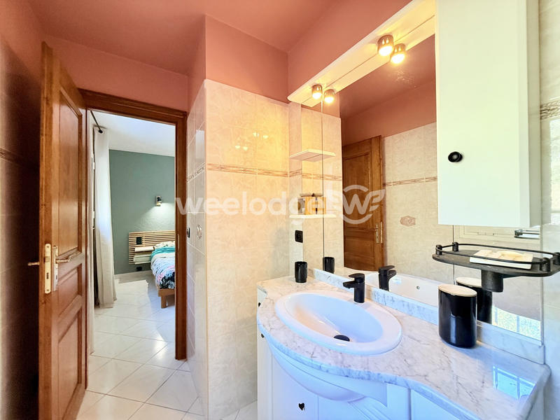 Villa - 153 m² - 6 pièces