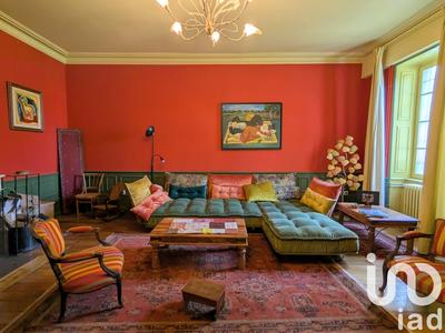 Maison - 484 m² - 16 pièces