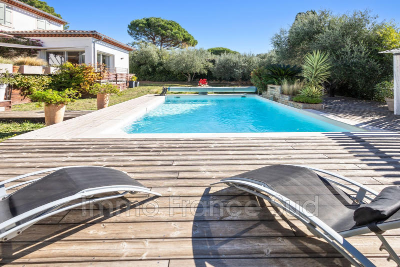 Maison chambre d'hôtes - 320 m² - 12 pièces