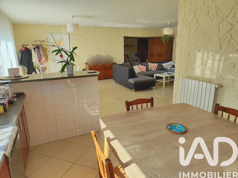 Maison - 180 m² - 8 pièces