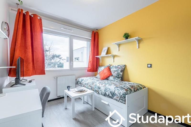 Chambre - 10 m² - 1 pièce