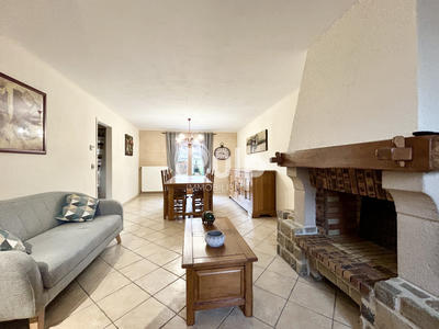 Maison - 95 m² - 7 pièces