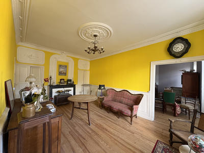 Maison - 300 m² - 10 pièces