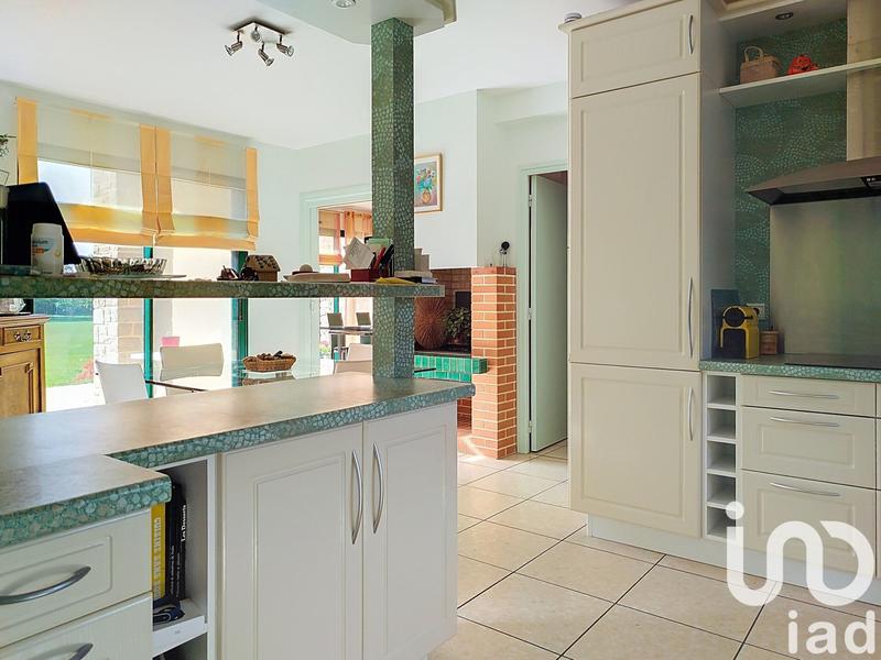 Maison - 227 m² - 8 pièces