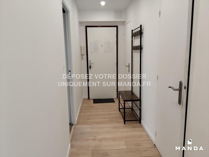 Chambre - 10 m² - 6 pièces