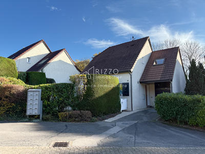 Maison - 121 m² - 5 pièces