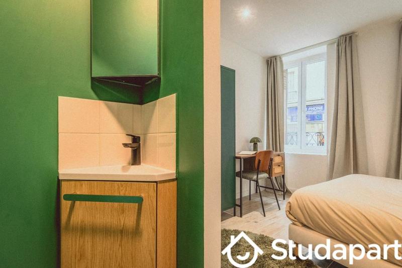 Chambre - 11 m² - 1 pièce