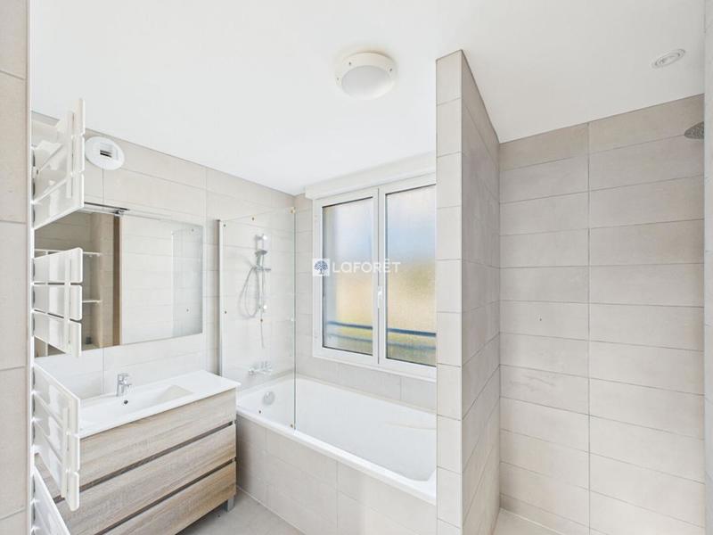 Appartement - 81 m² - 4 pièces