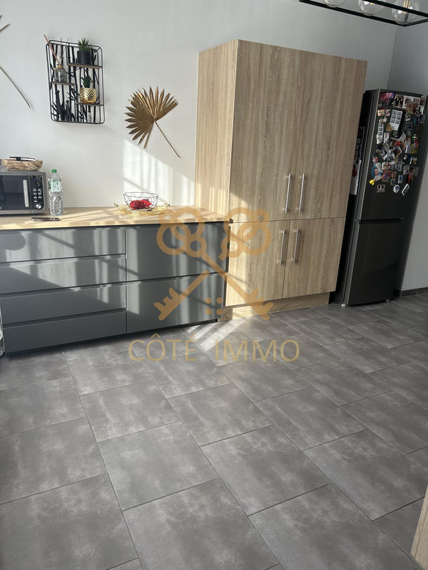 Maison - 100 m² - 4 pièces