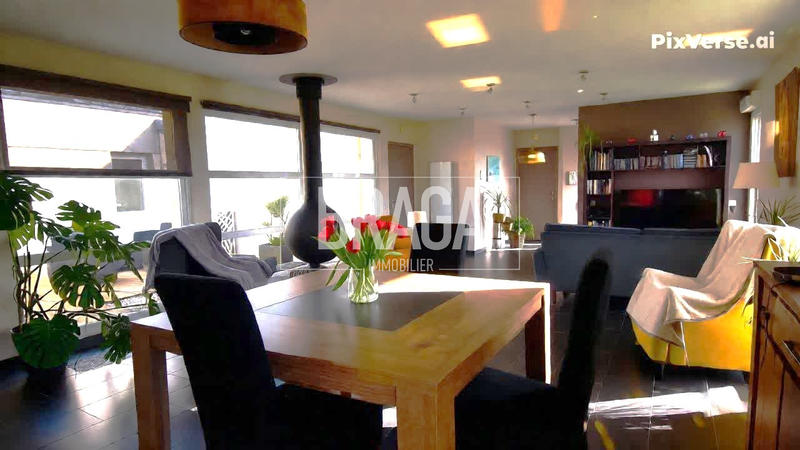 Maison - 153 m² - 5 pièces