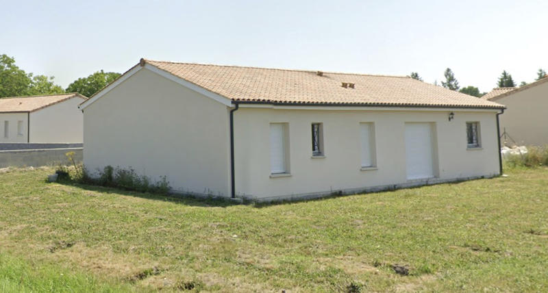 Maison - 95 m² - 5 pièces