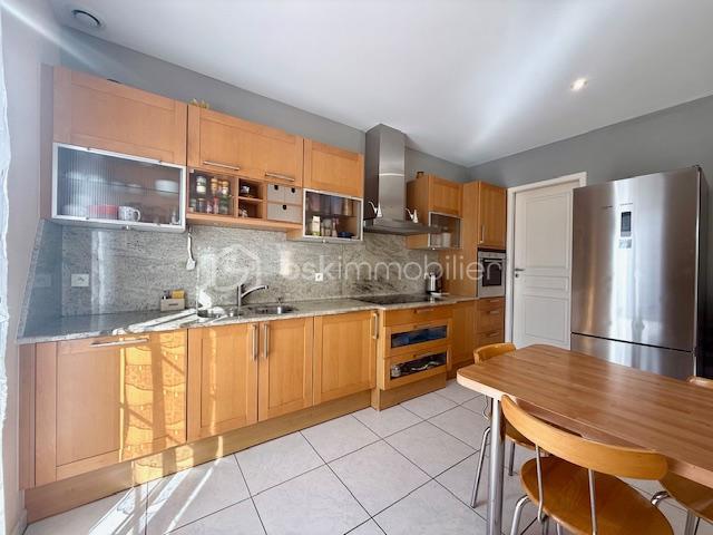 Maison d'architecte - 137 m² - 6 pièces